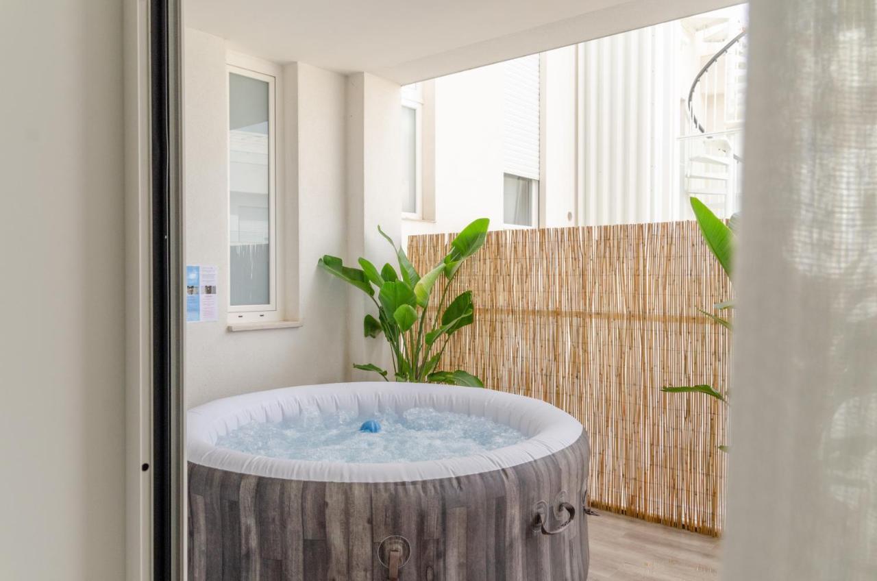 Apulialux Polignano High Class / Jacuzzi + Parking Leilighet Polignano a Mare Eksteriør bilde
